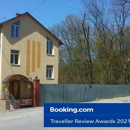 Near Dolphinarium טרוסקבץ