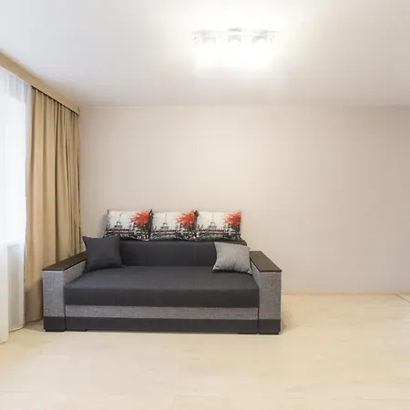 Near Dolphinarium Daire *