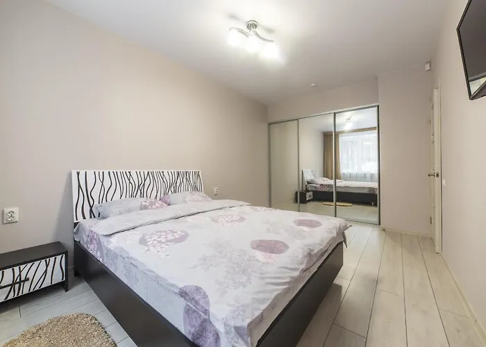 Near Dolphinarium Apartment *